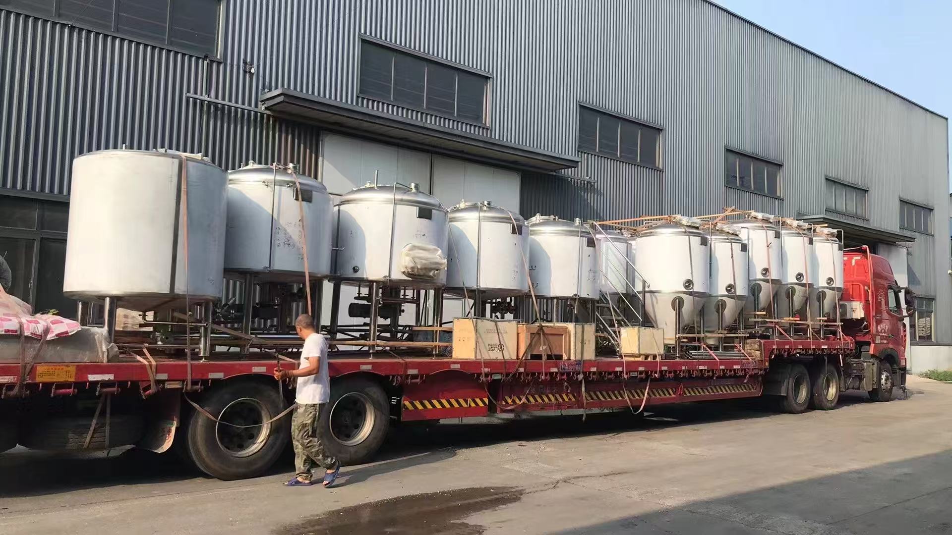 赤壁精酿啤酒设备厂—精酿啤酒设备制造：传承工艺与创新科技的交融